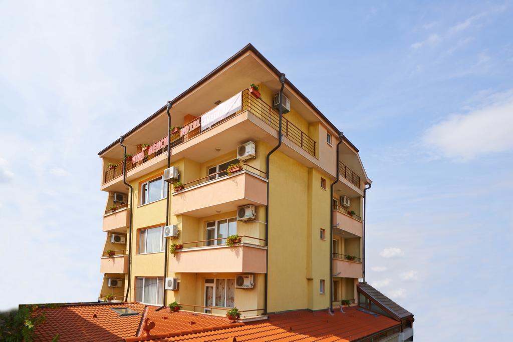 Viva Beach Hotel Pomorie Esterno foto
