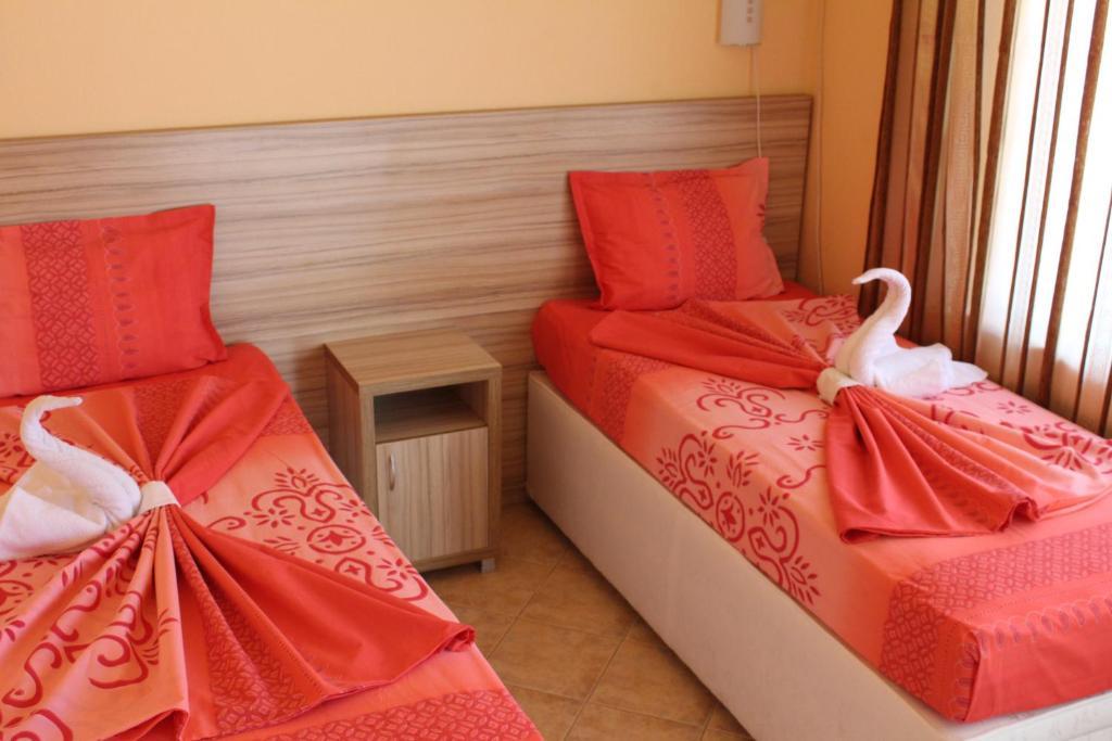 Viva Beach Hotel Pomorie Esterno foto